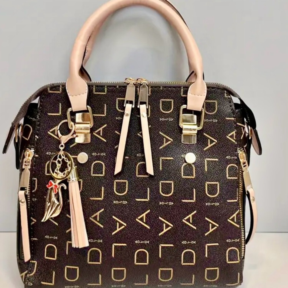 NWOT-Contemporary Fashion Top Handle/Satchel Bag–Classic Crossbody/ Shoulder Bag